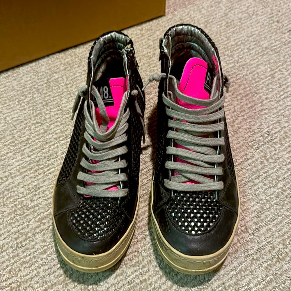 P448 sneakers size 39; great condition